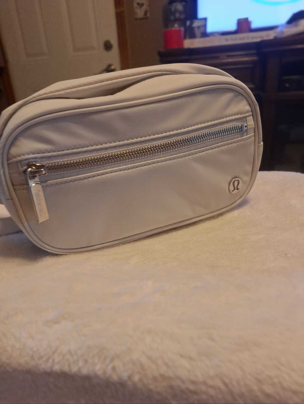 Lululemon Athletica Belt/crossbody Bag In Seal Grey
